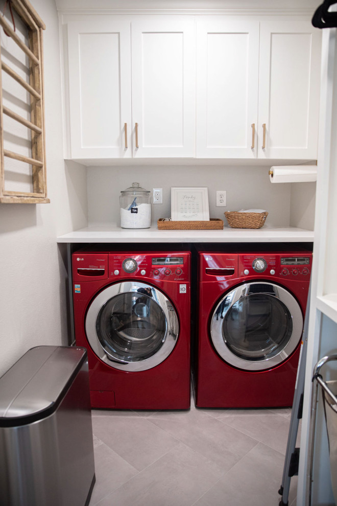 New Kitchen + Laundry