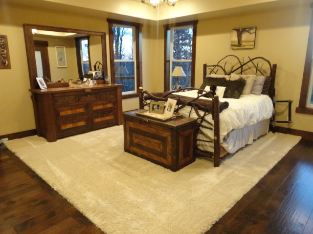 Bedroom - rustic bedroom idea