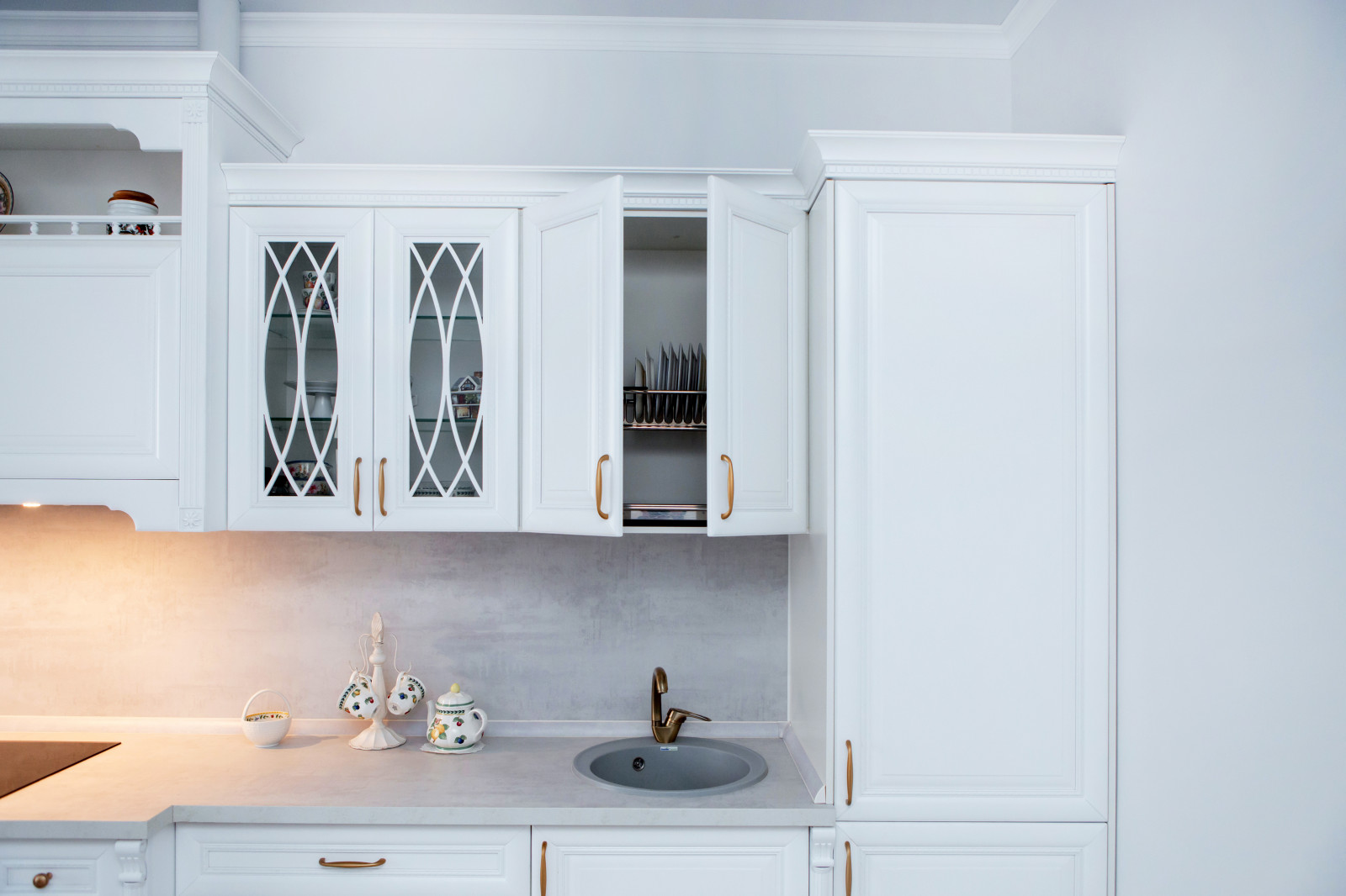 Классическая кухня из массива бука