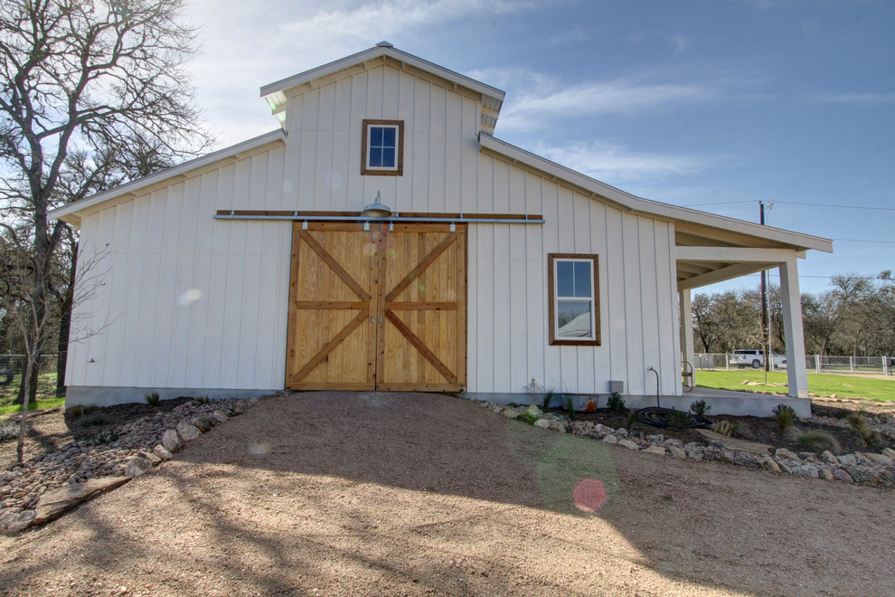 This is an example of a country detached barn in Austin.
