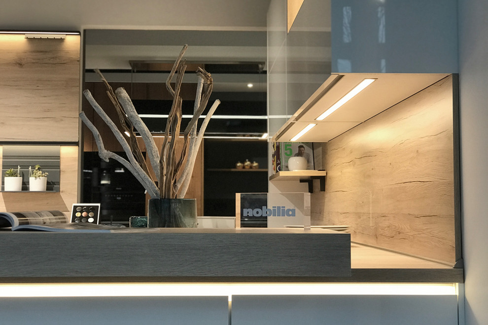 Шоурум салона кухонь в городе Бонн