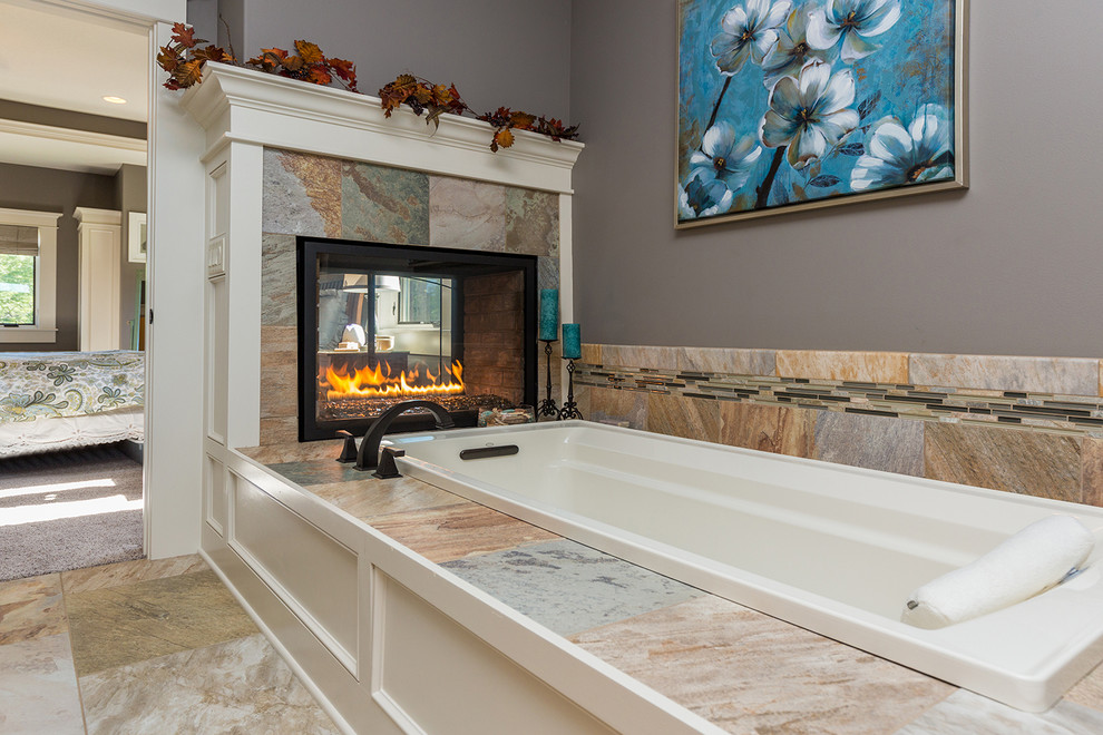 Inspiration for a transitional bathroom remodel in Cedar Rapids