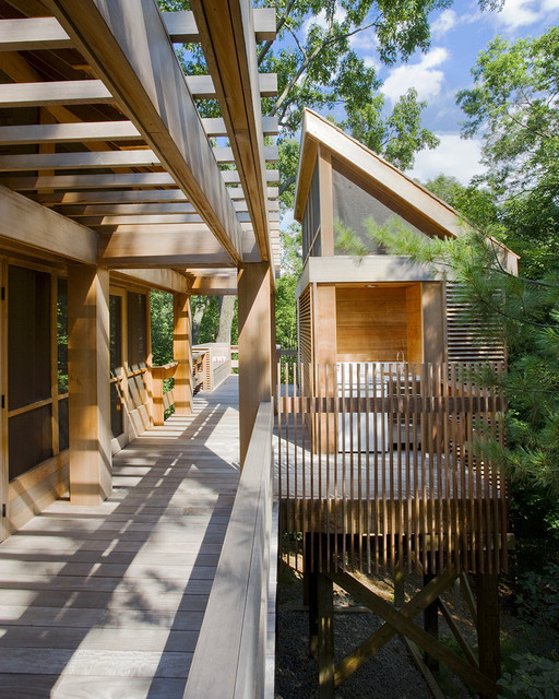 Red Hook Pool House contemporary-traedaeck