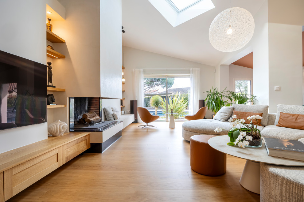 MAISON CONTEMPORAINE aux portes de la ville "Rose"