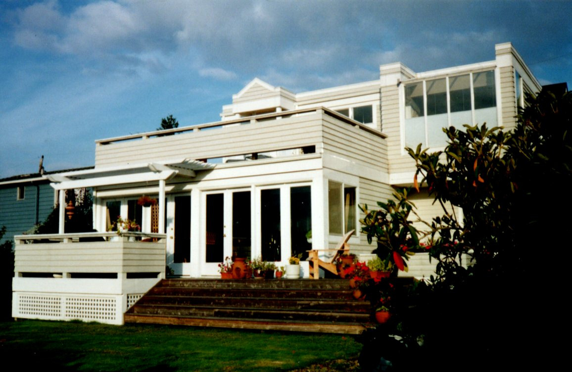 Eagan Residence