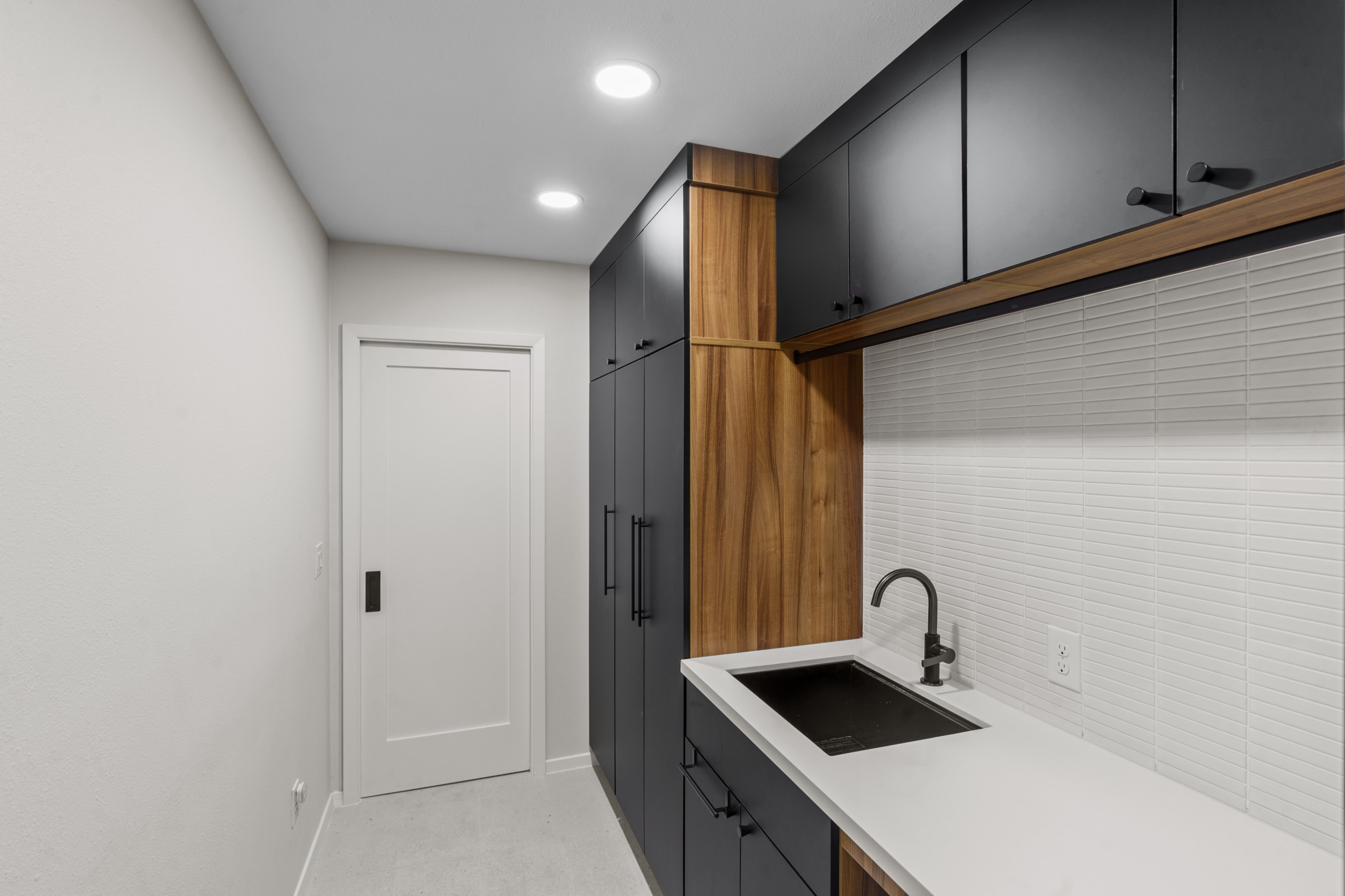 Balcones Woods- Laundry Room Addition