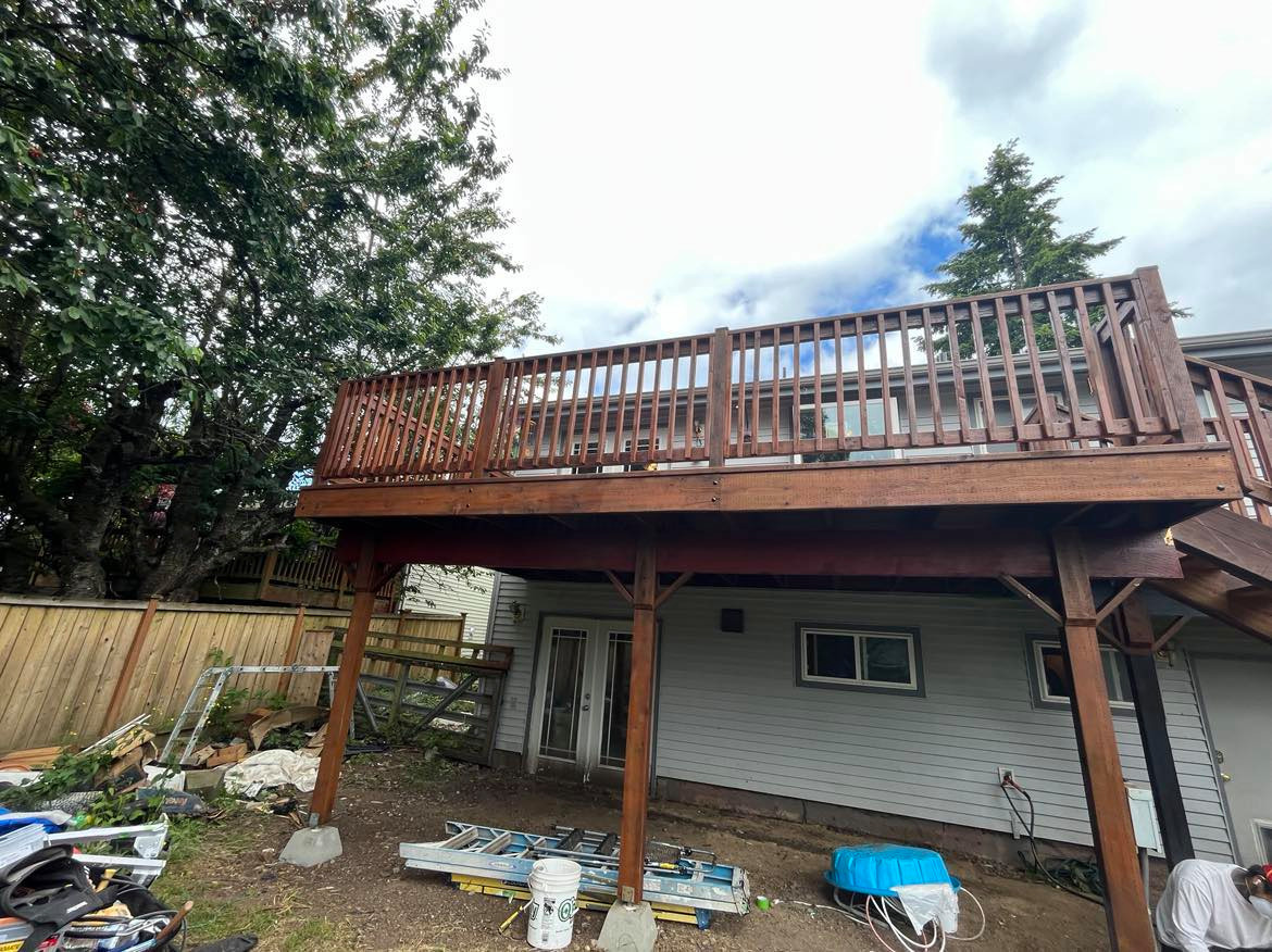 Deck Reconstruction, Stain & Roof Build