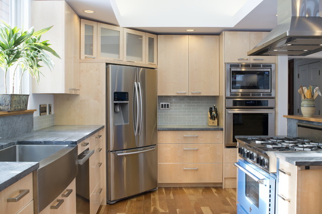Lee, NH contemporary-kitchen