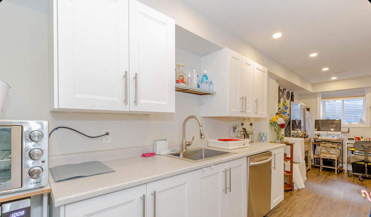 Apartment Kitchen