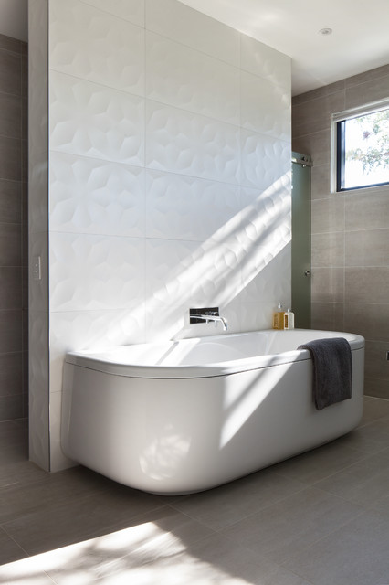 Fold House moderne-badevaerelse