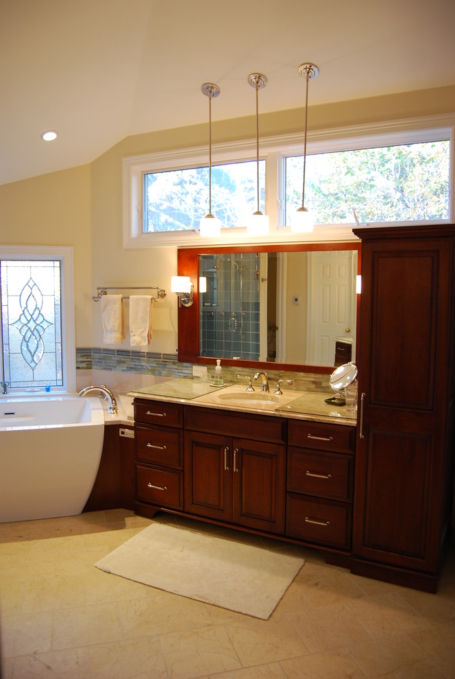 Bathroom - bathroom idea in Denver