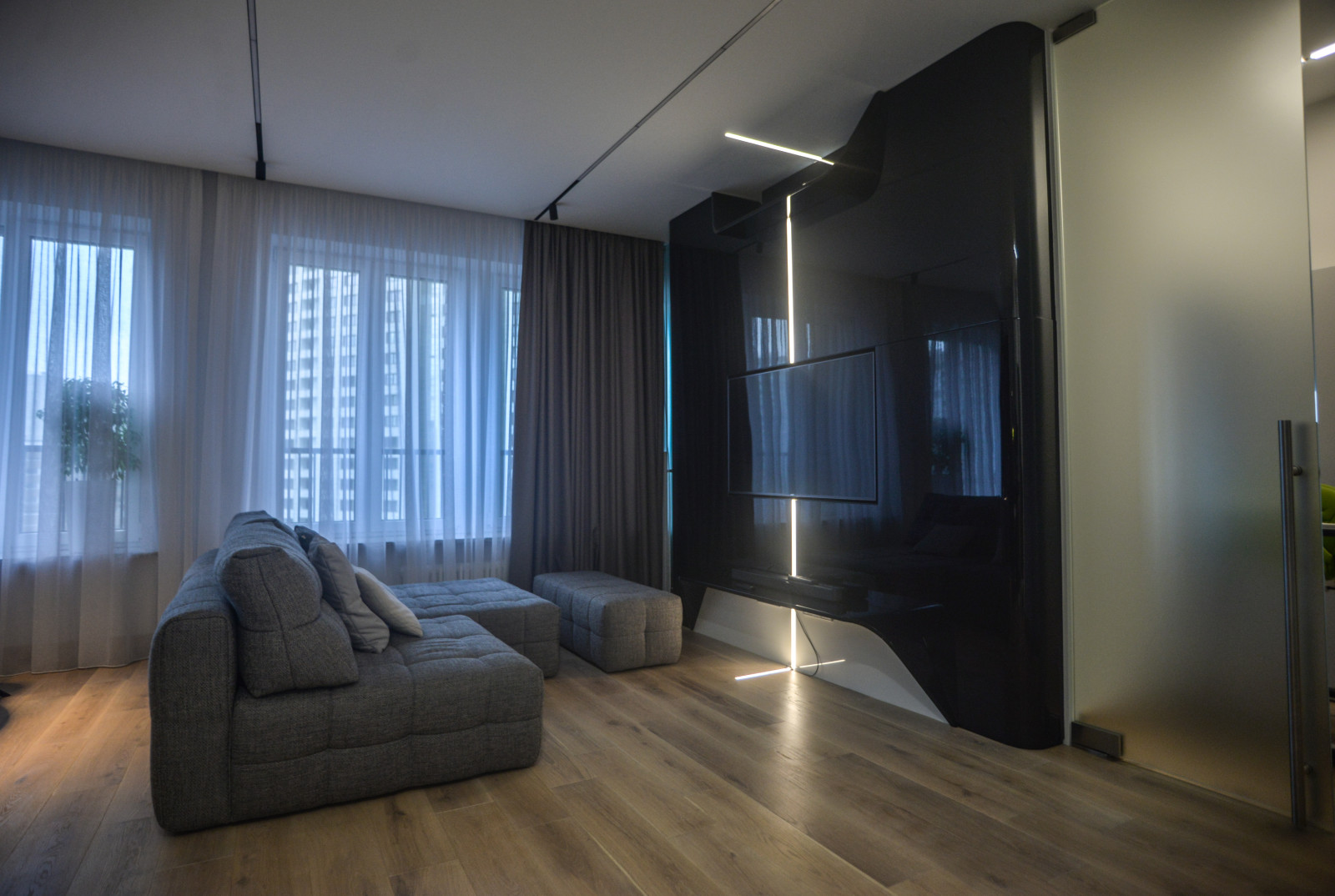 Квартира 110 кв. м - Монохром