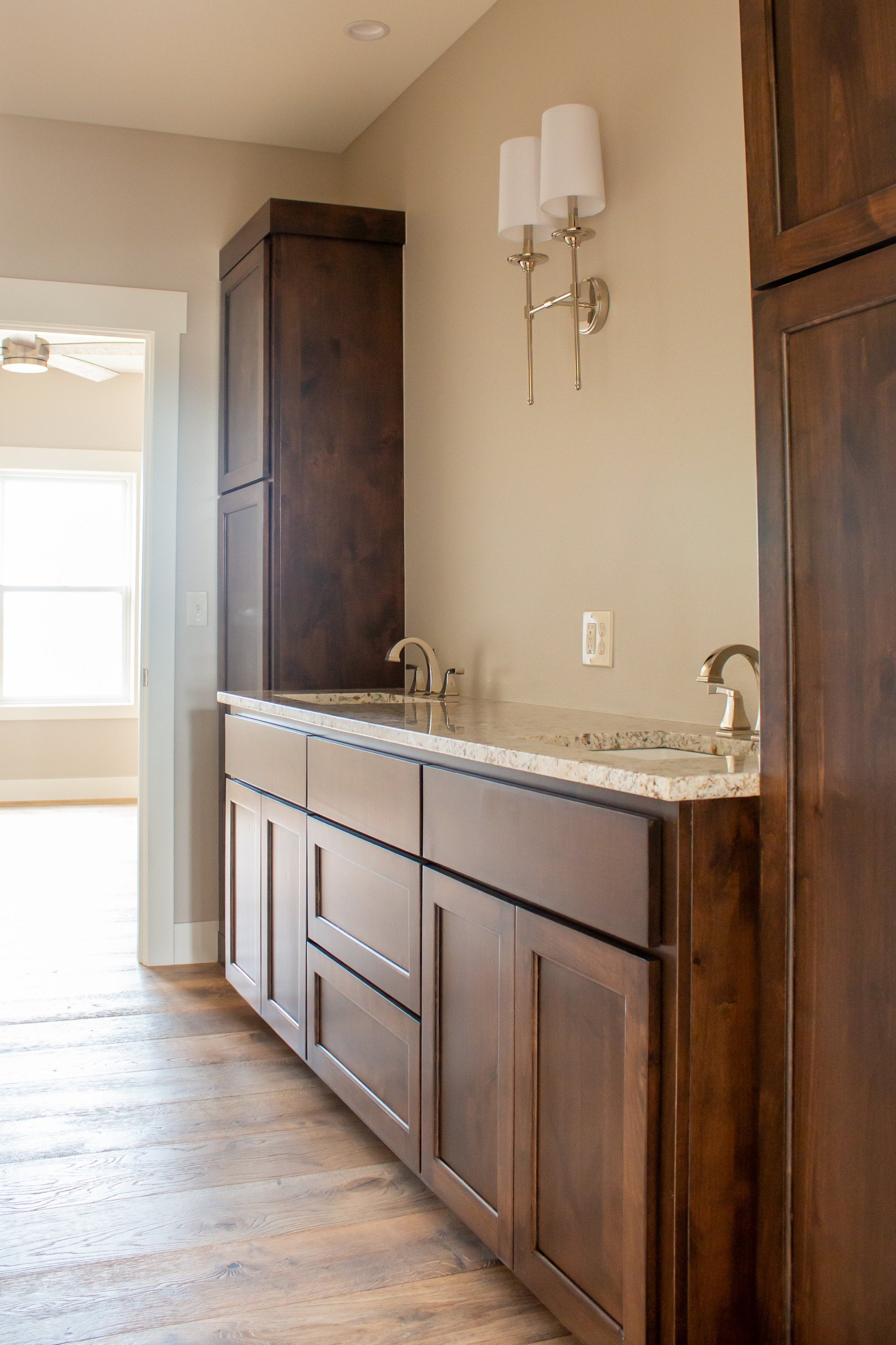 Albright Traditional Home - Bed & Bath