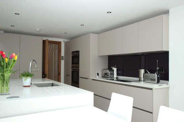 Purple kitchen splashback trendy-koekken