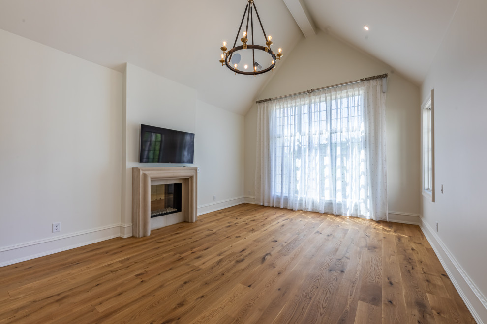 Elegant home design photo in Raleigh