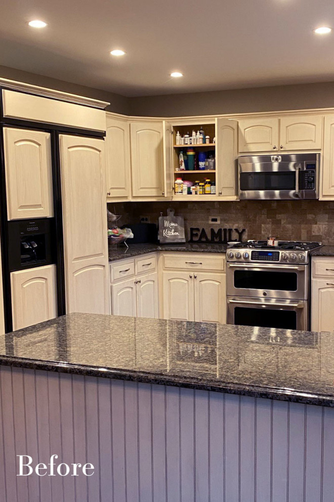 Large transitional l-shaped medium tone wood floor and brown floor kitchen pantry photo in Chicago with an undermount sink, recessed-panel cabinets, gray cabinets, quartz countertops, gray backsplash, ceramic backsplash, paneled appliances, an island and gray countertops