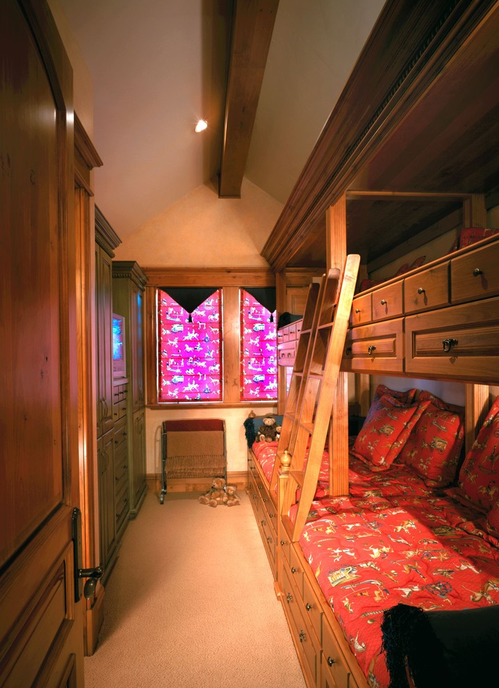 Traditional bedroom in Salt Lake City.
