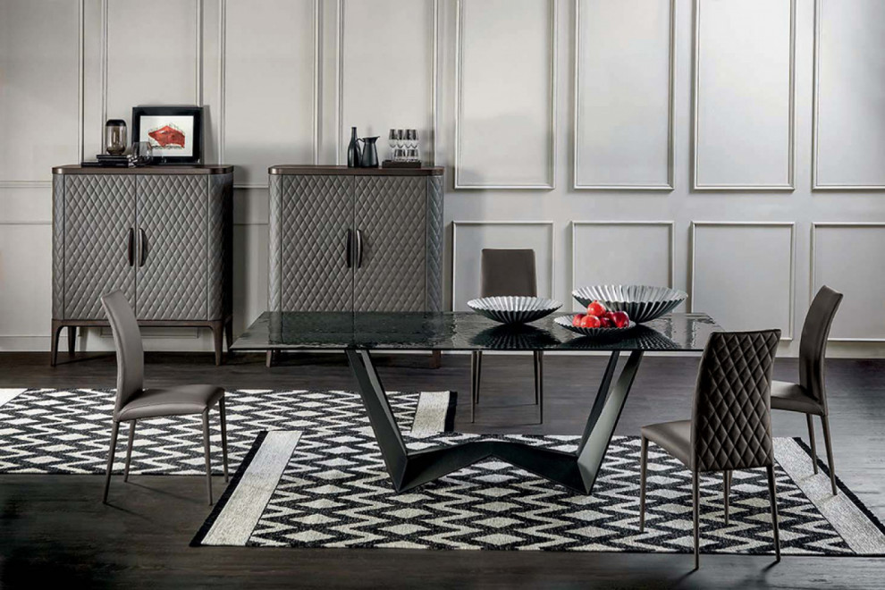 Стол с реверсивным основанием