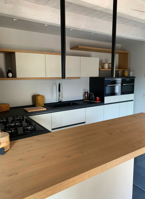 Una cucina per Ale contemporary-kitchen