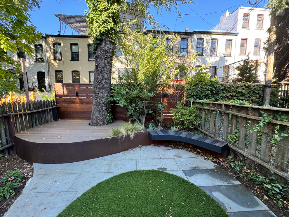 Park Slope curvy garden