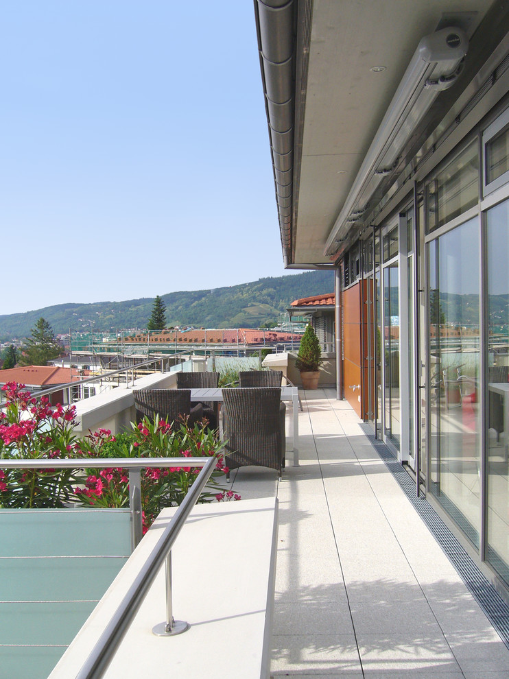 Moderne Terrasse in Sonstige