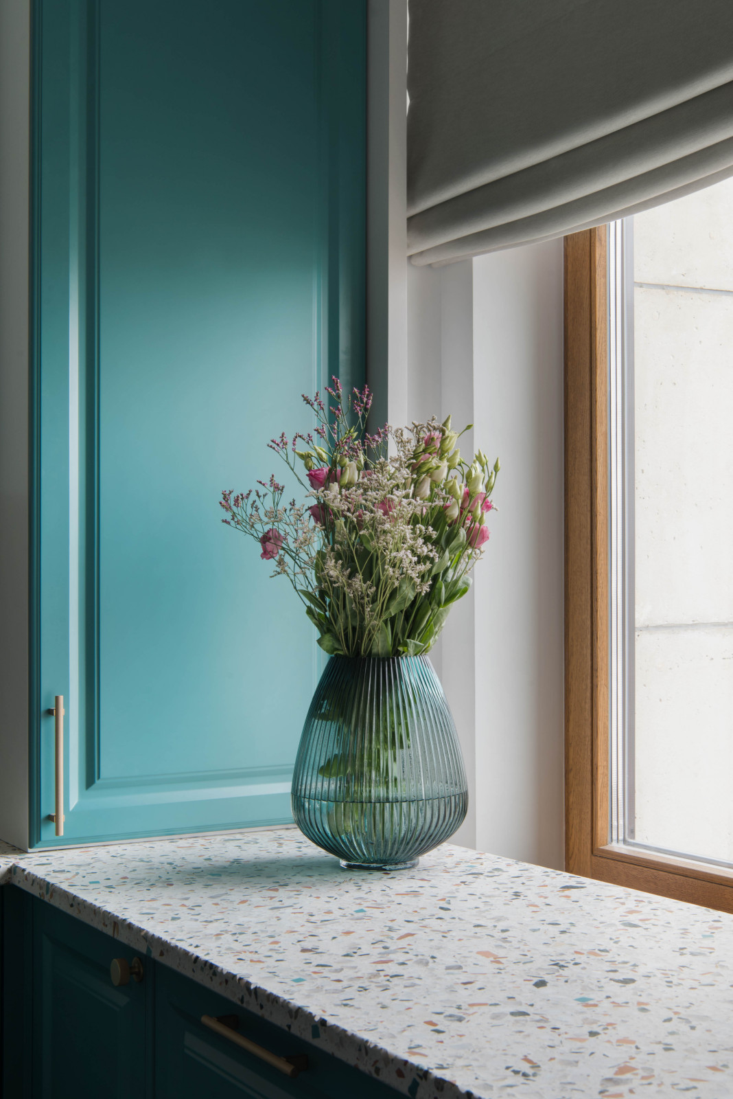 вид на кухню