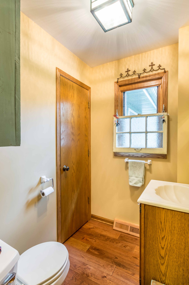 Shabby-Chic Country Kitchen & Sunroom