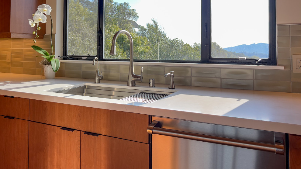 Modern Corte Madera Cherry Reface