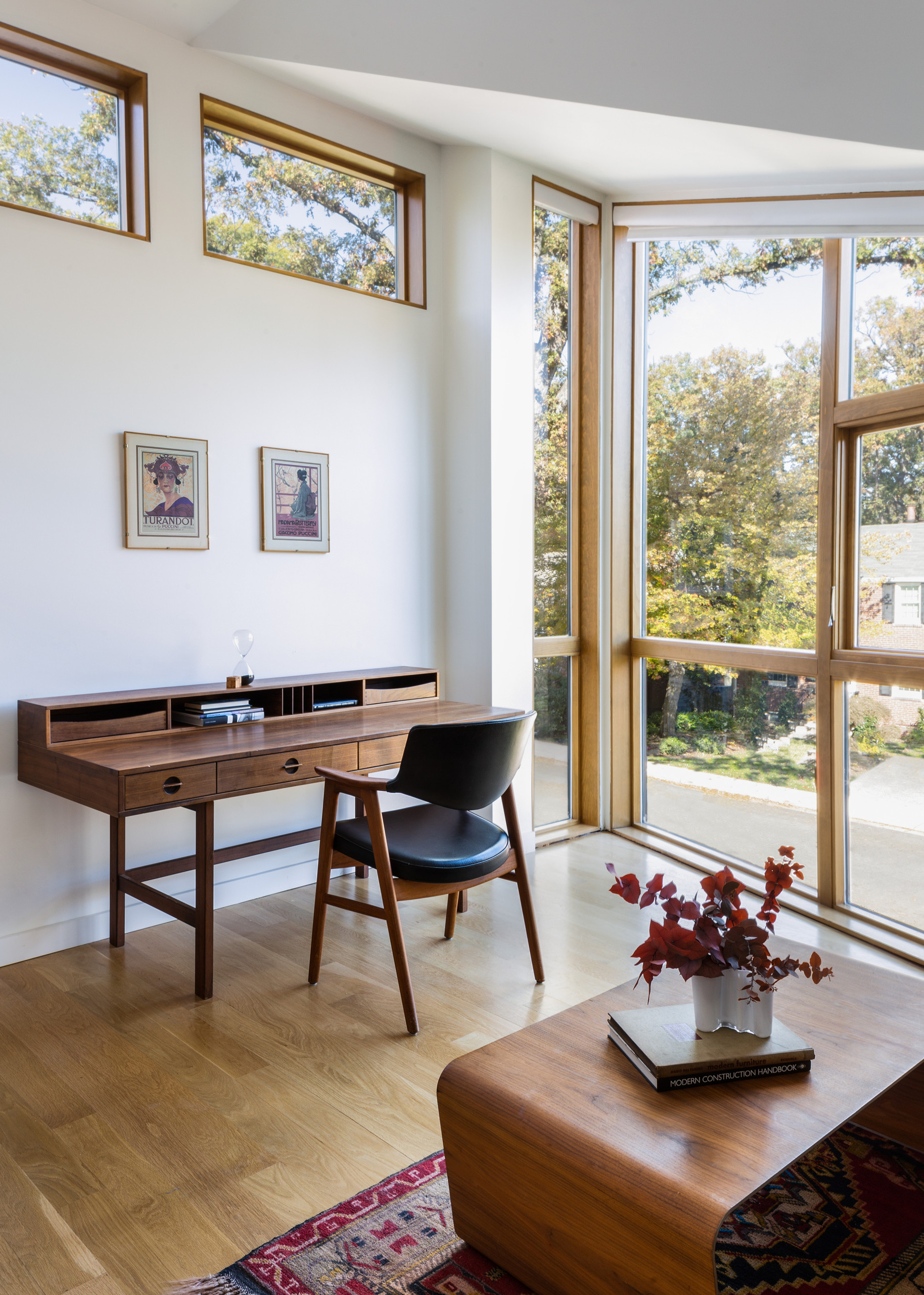 Amazon.co.jp: 洋書Modern Originals: At Home with Midcentury