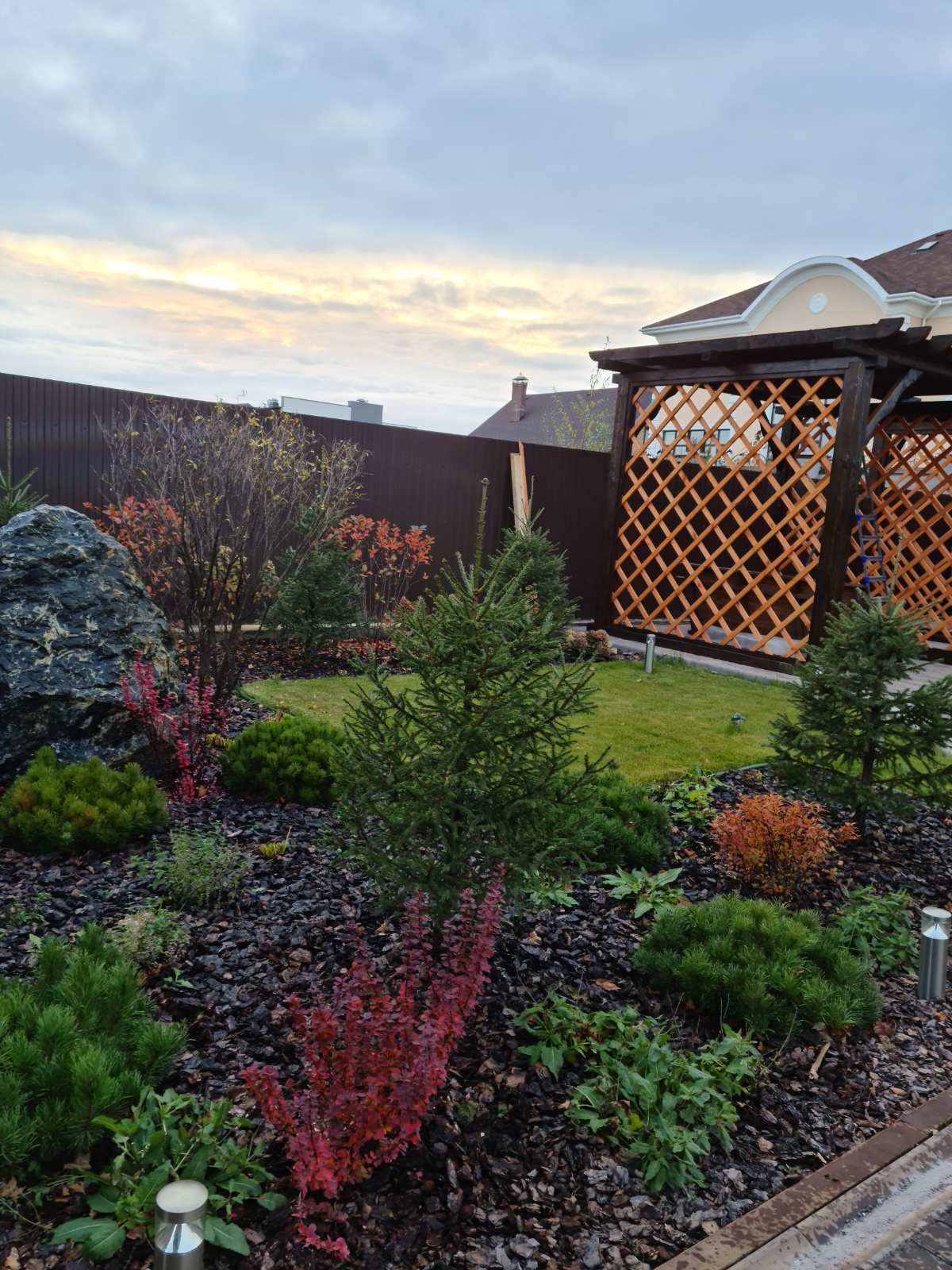 Роман с камнем