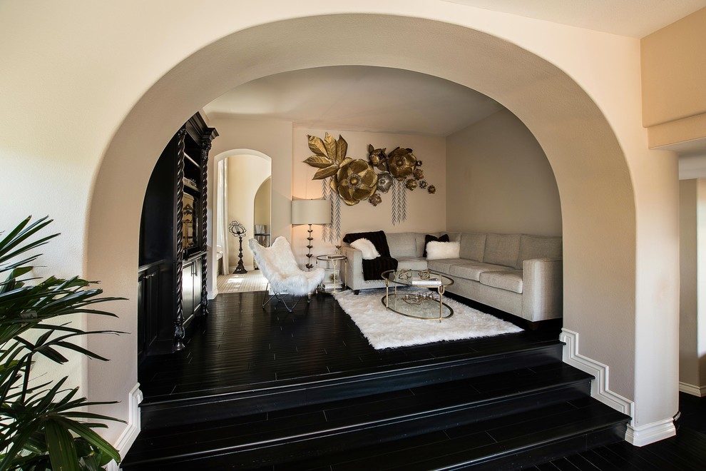 Inspiration for a transitional home design remodel in Orange County