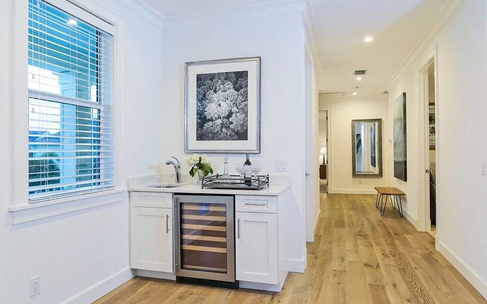 Coastal-Craftsman Sarasota Florida Guest Breakfast Bar