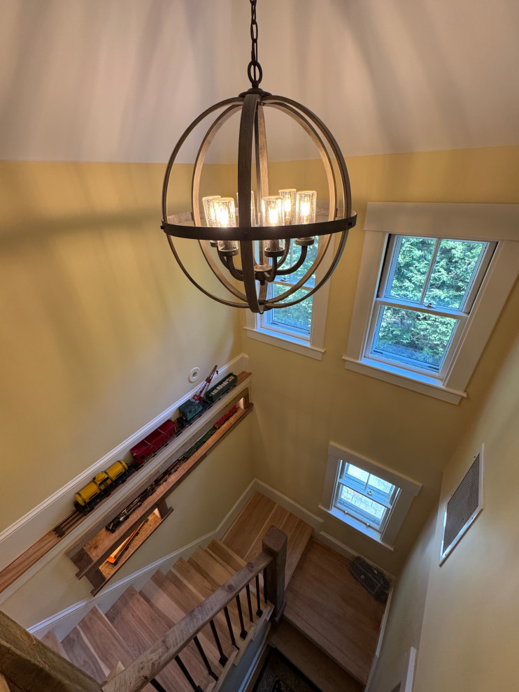 Luxury Attic ADU in HIstoric Home