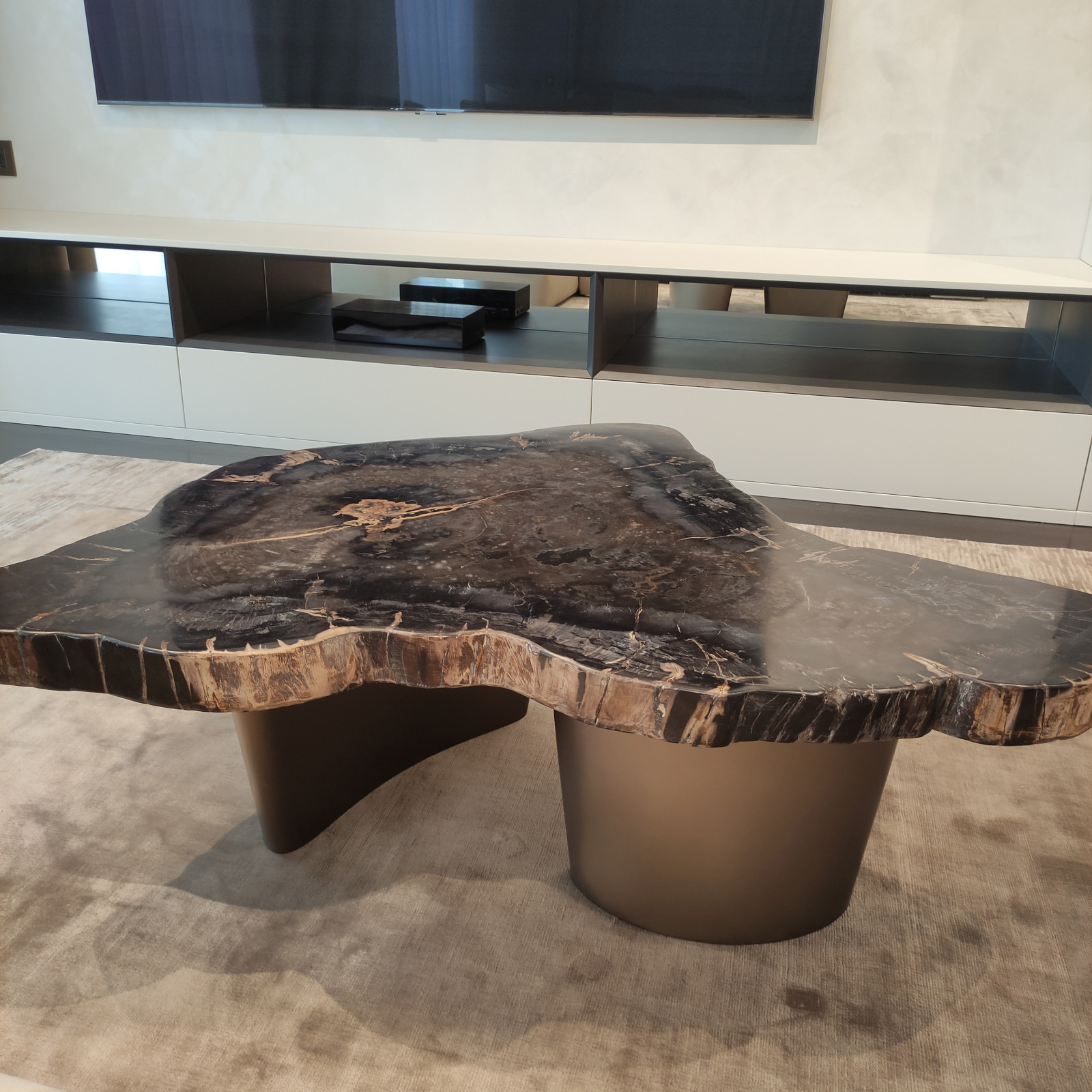 Мебель из металла