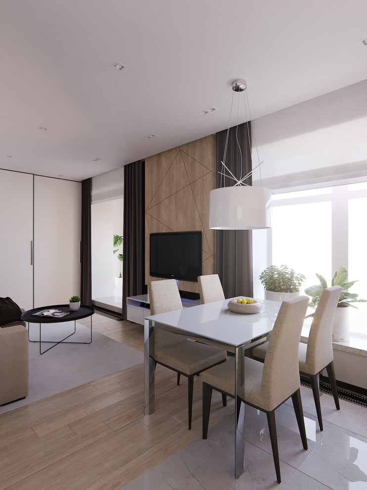 Проект небольшой квартиры с панорамными окнами и видом на лес.