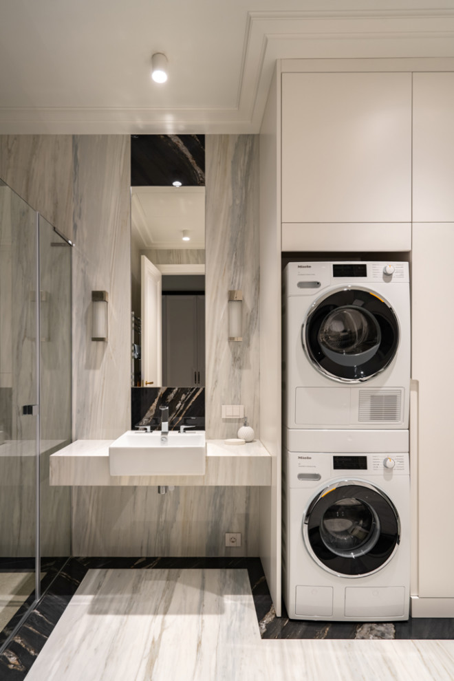 Шикарная квартира с белой мебелью