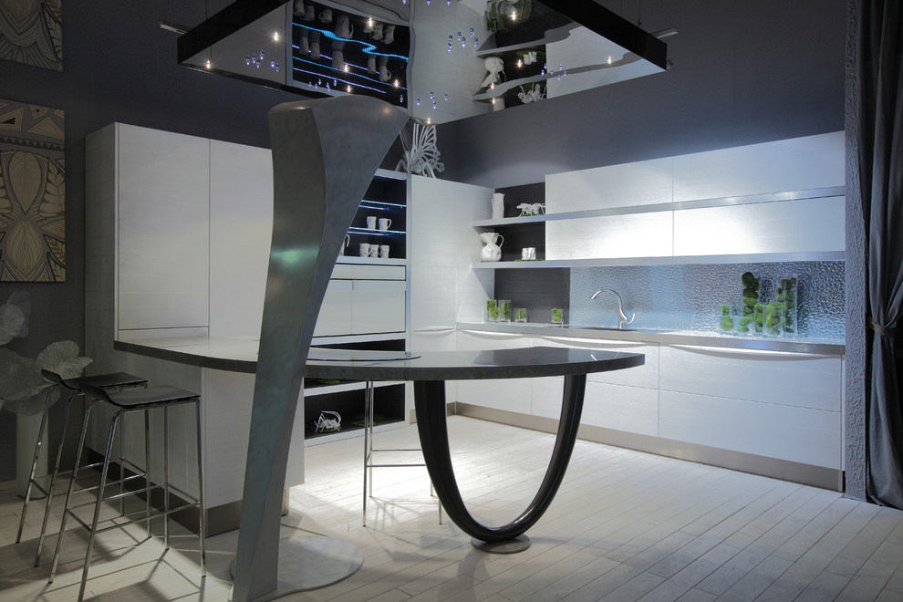 Кухня белый шпон