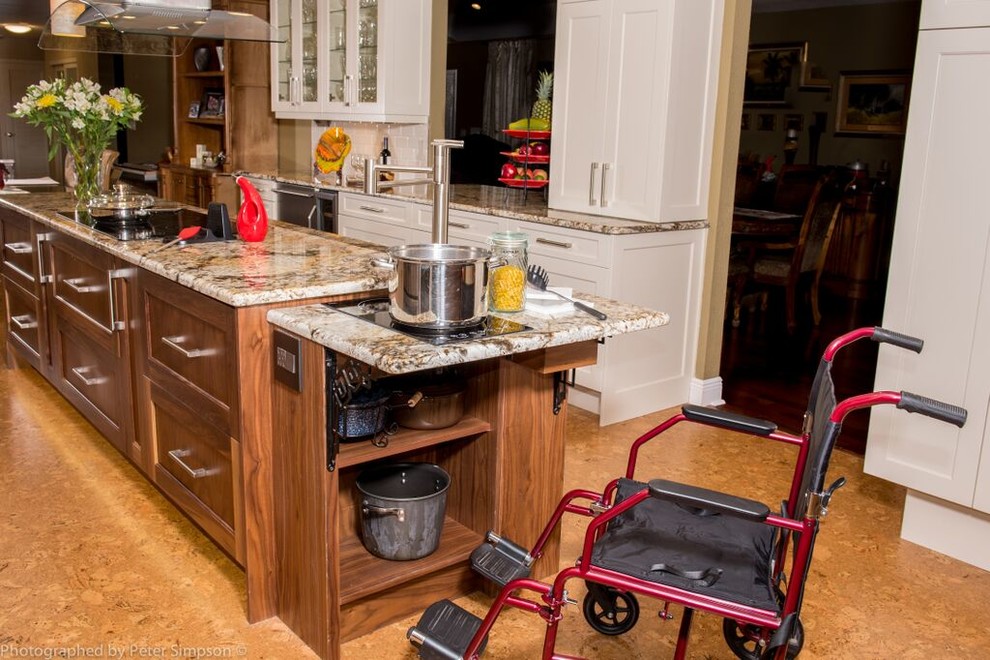 Transitional kitchen photo in Miami
