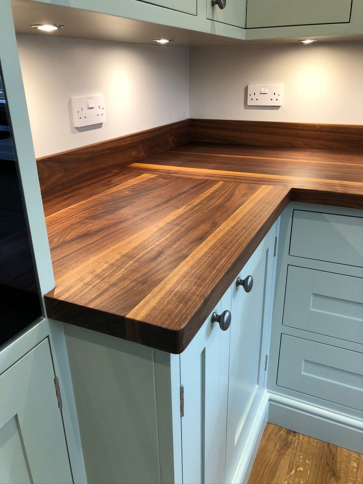 In Frame Shaker Kitchen