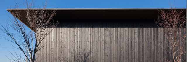 焼杉 モダン ブラック Montagne Autres Perimetres Par 株式会社共栄木材 Houzz