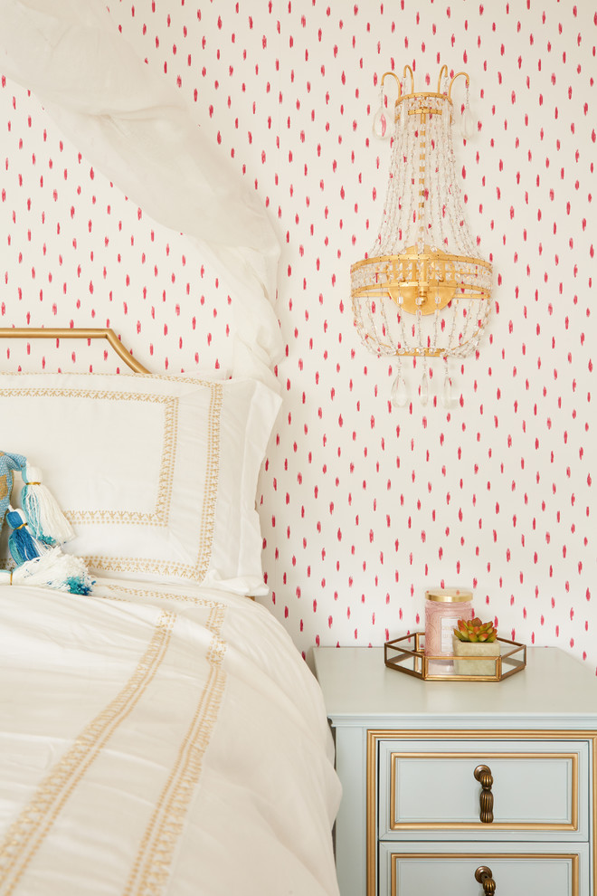 Inspiration for a transitional kids' room in Los Angeles.