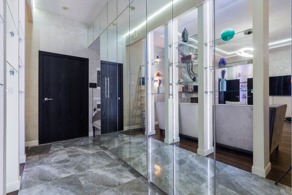 STYLISH LUX APARTMENT IN THE HEART OF THE CITY