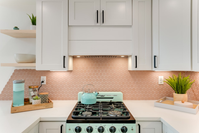 Kitchen Confidential: 8 Options for Your Range Backsplash