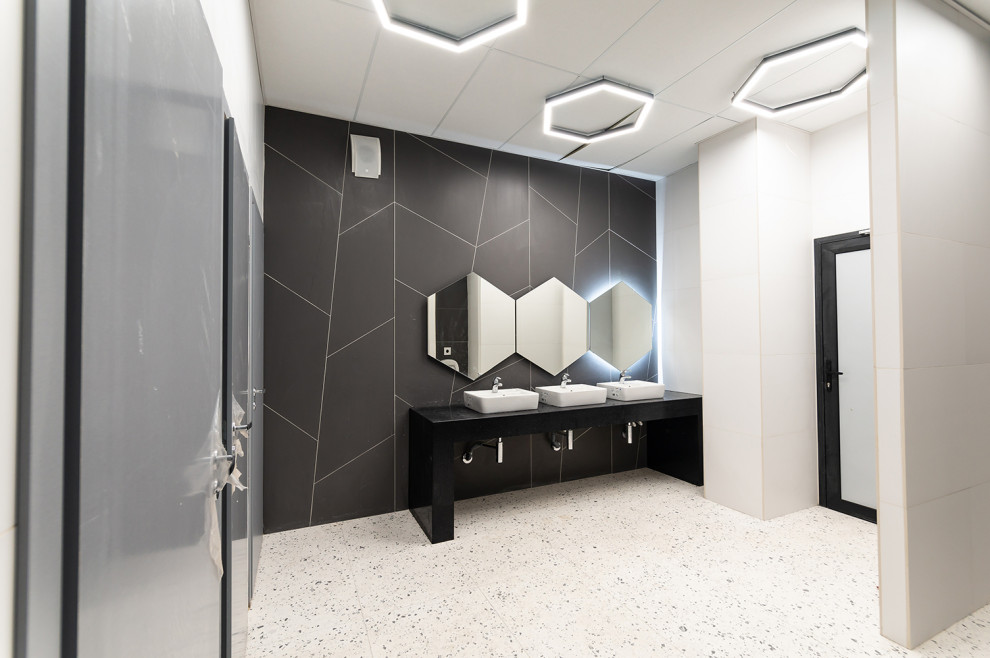 Office on Krasnogo Tekstil'shchika by Bronka Space