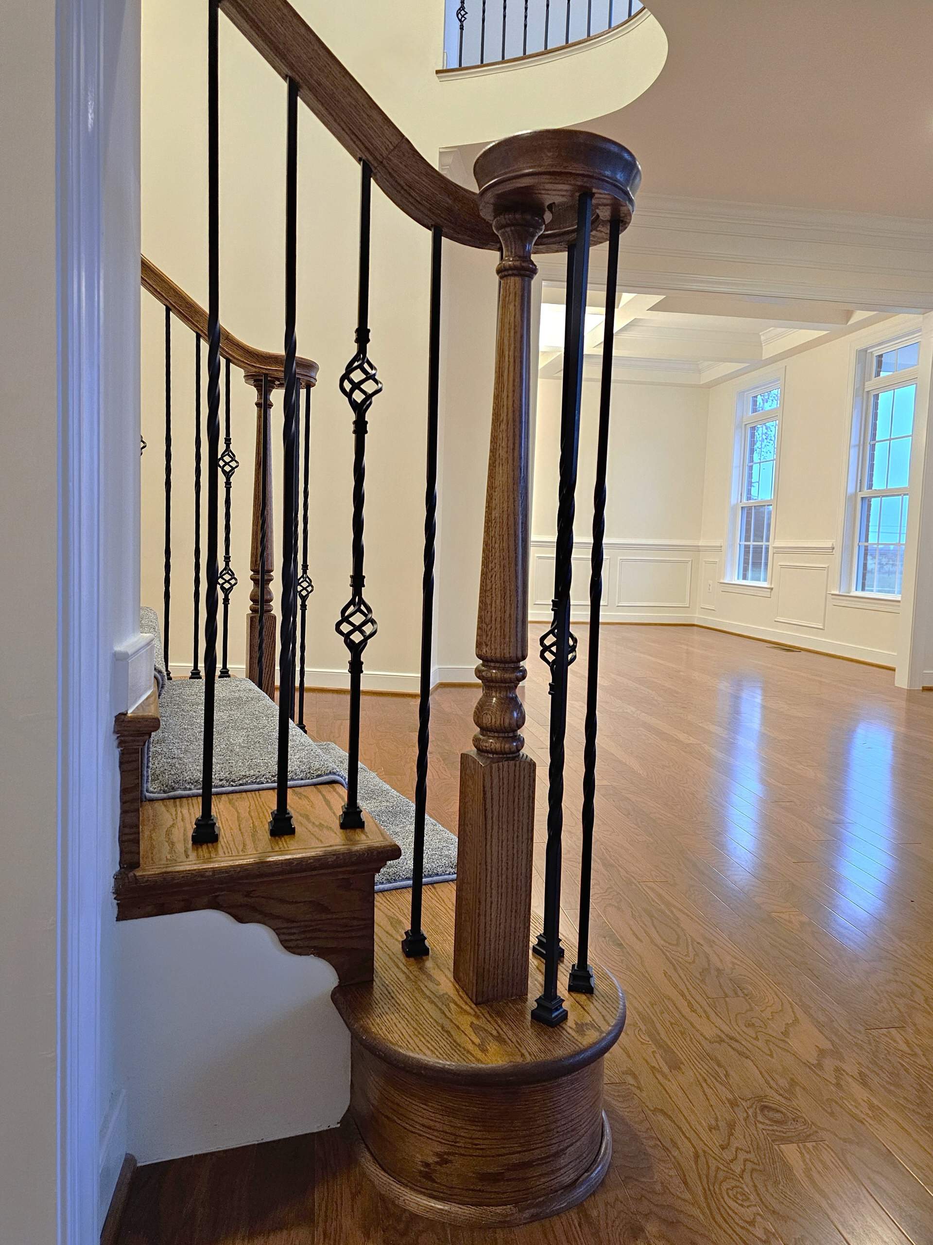 128_Grand Entryway Elliptical Staircase, Nokesville, VA 20181