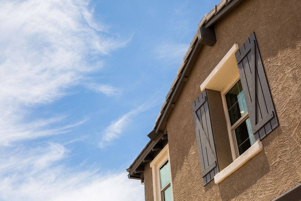Inspiration for a transitional home design remodel in Phoenix