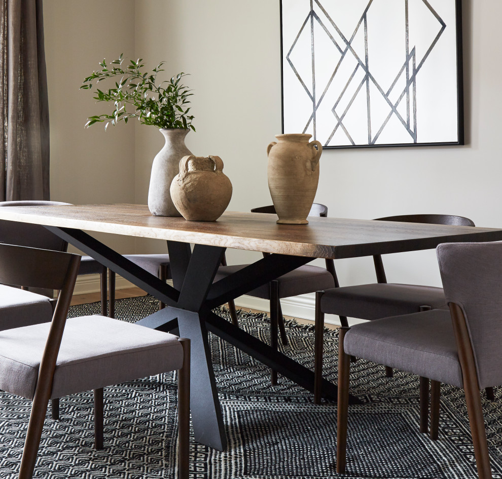 Example of a transitional dining room design in Chicago
