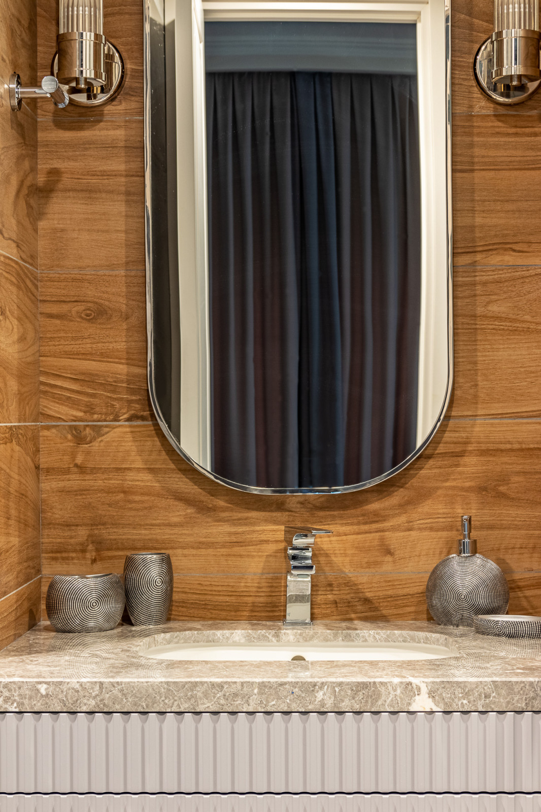 АК Grand Royal Residences