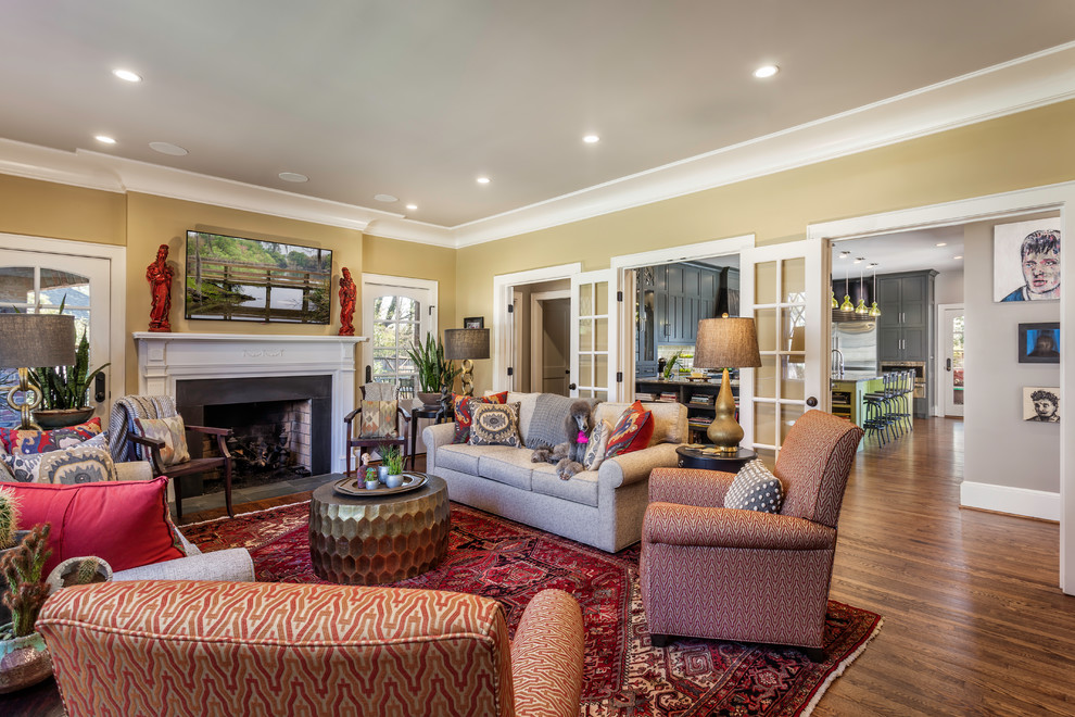 Home design - transitional home design idea