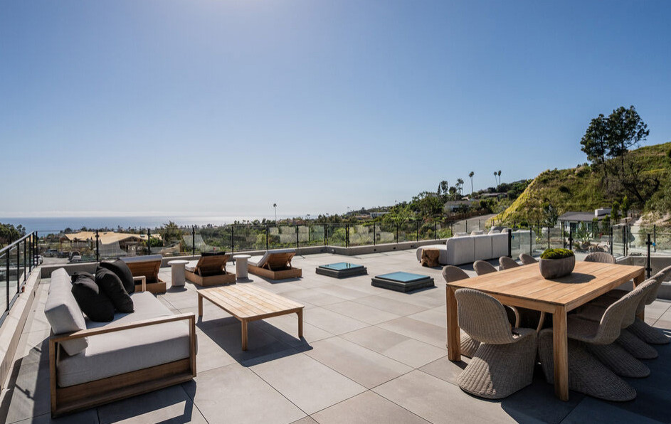 Deck - transitional deck idea in Los Angeles